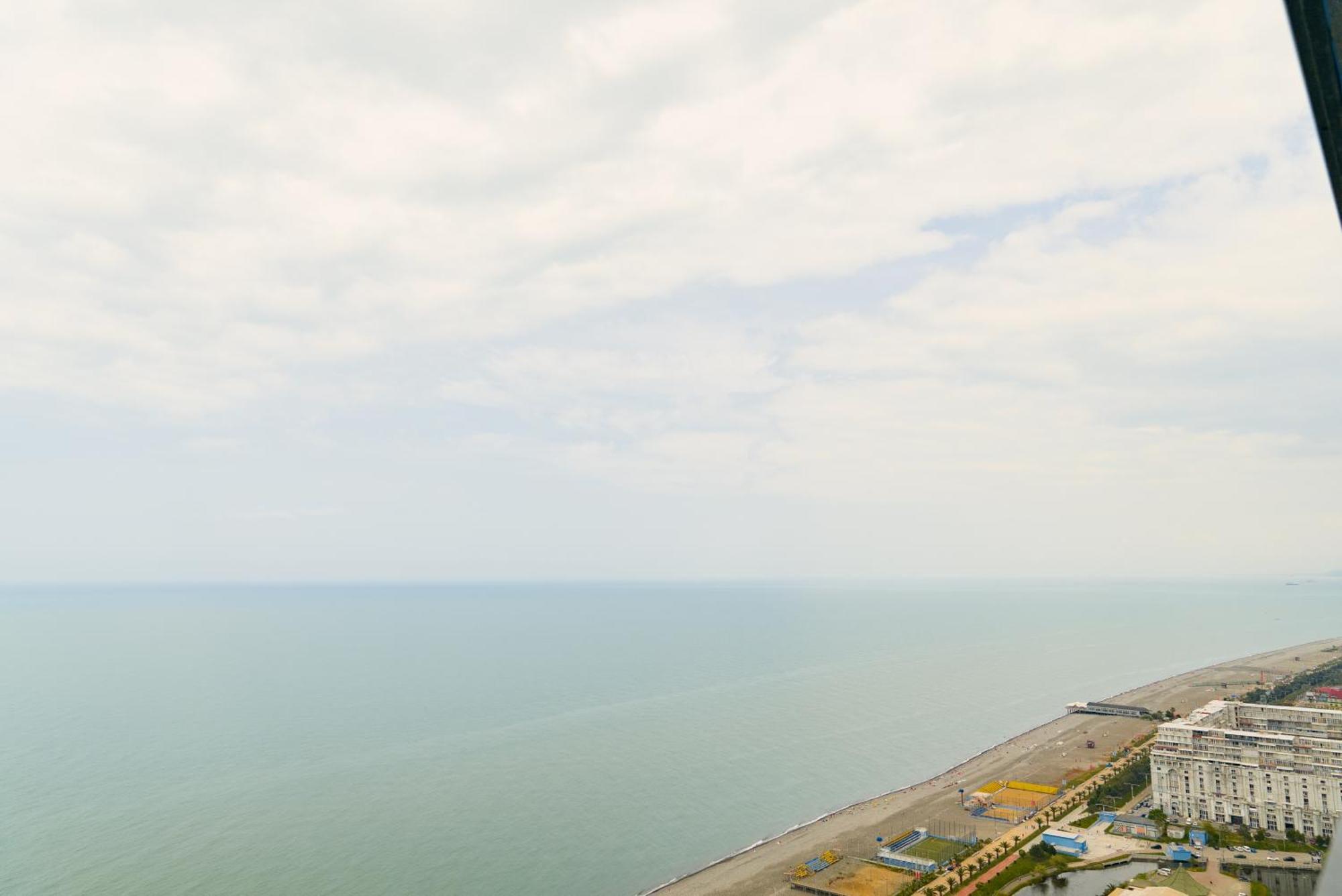 Habiby Orbi City Батуми Екстериор снимка