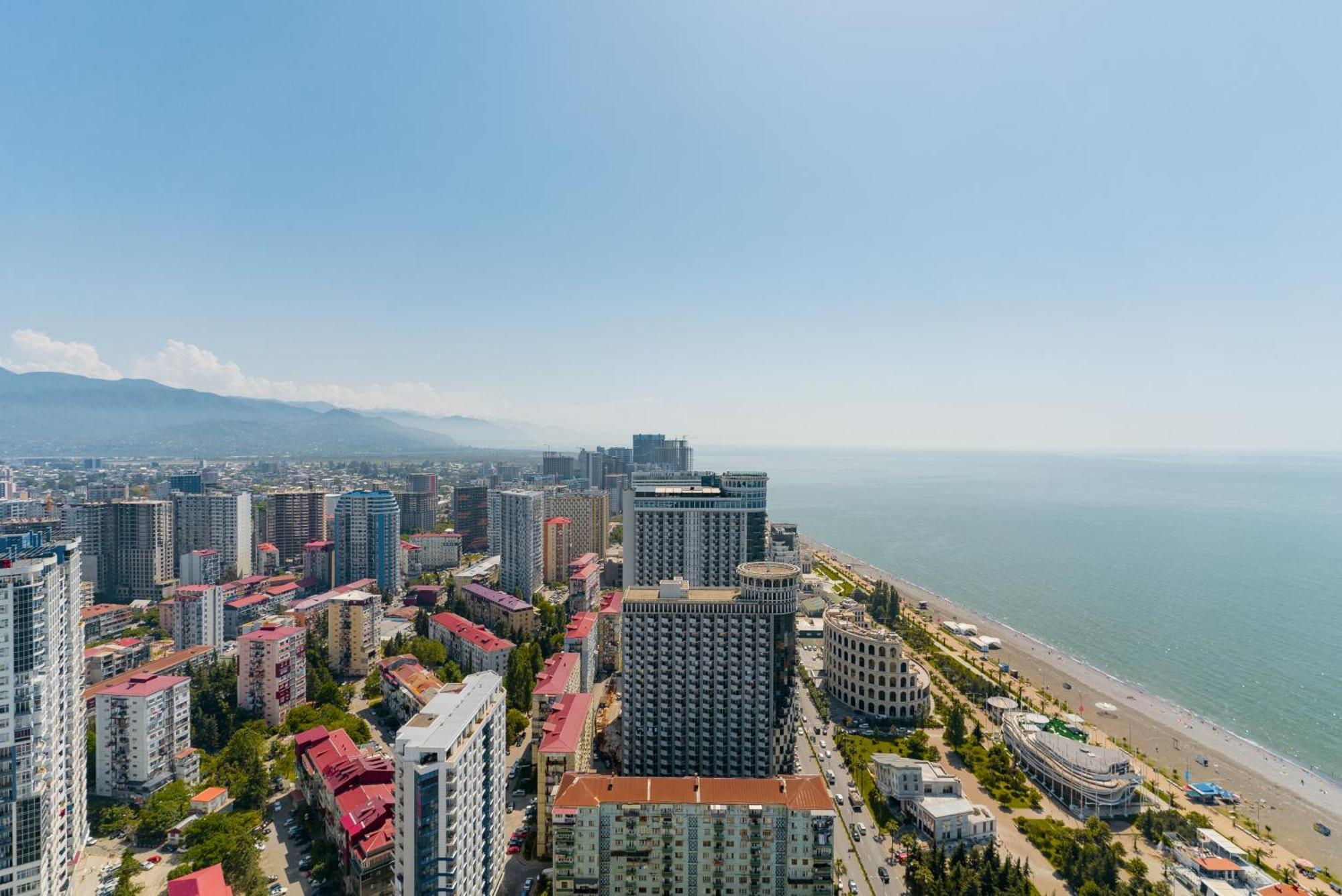 Habiby Orbi City Батуми Екстериор снимка