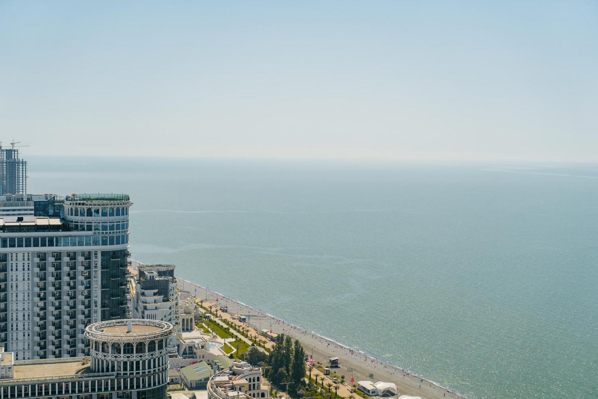 Habiby Orbi City Батуми Екстериор снимка